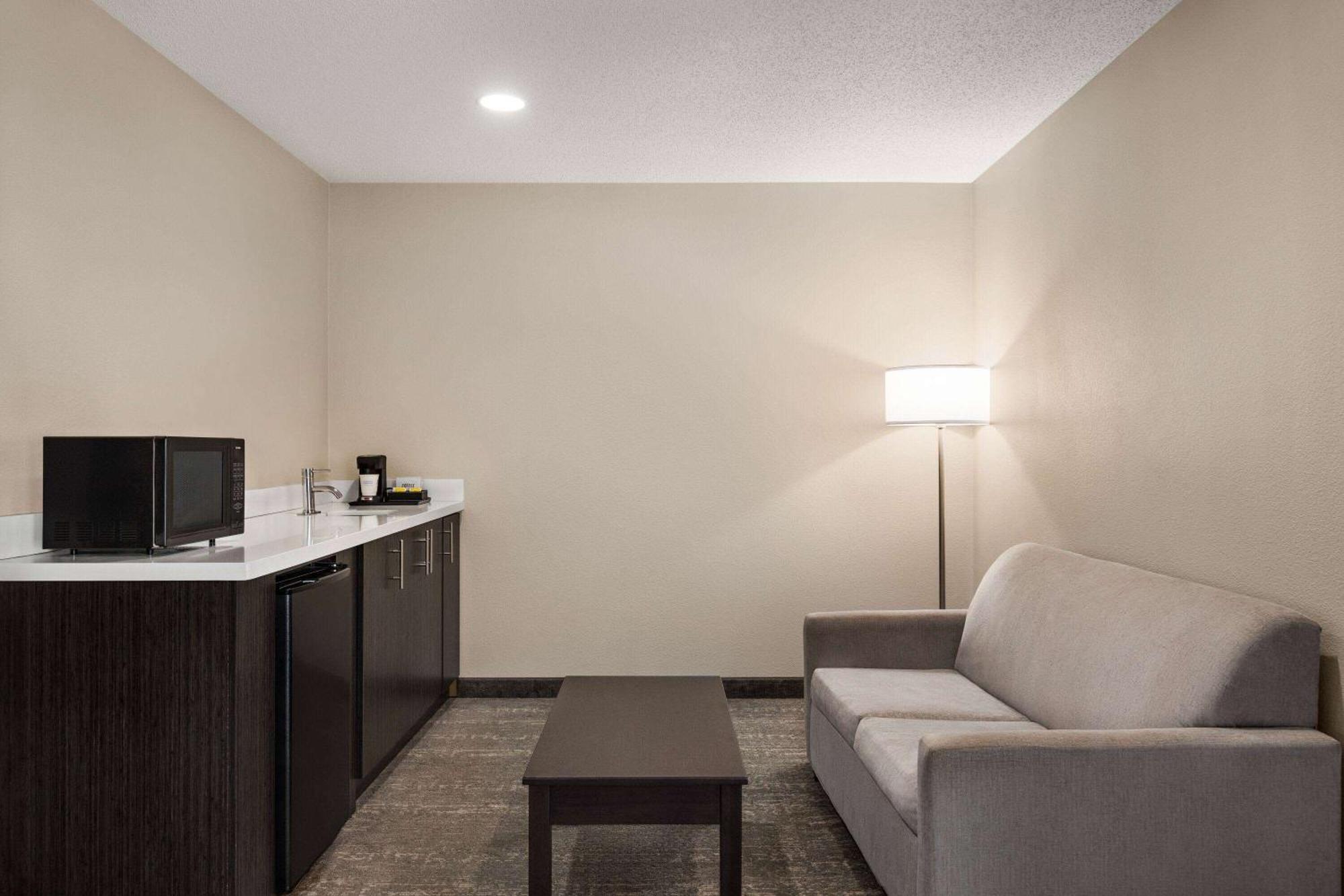 Wingate By Wyndham Savannah I-95 North Port Wentworth Ngoại thất bức ảnh